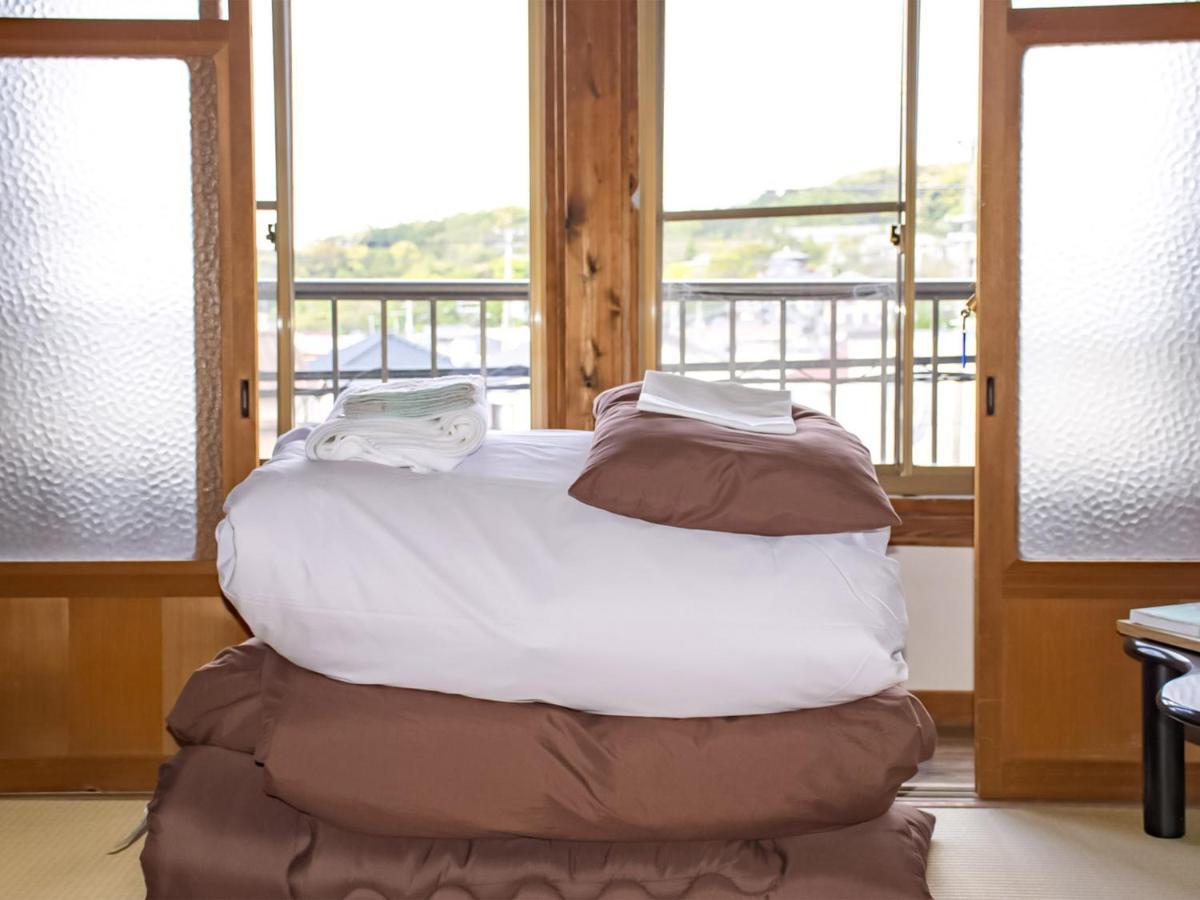 Guest Cafe Kuchikumano Hotel Kamitondacho Ngoại thất bức ảnh