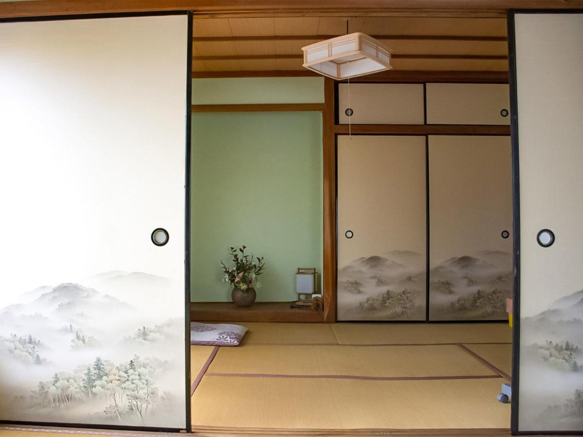 Guest Cafe Kuchikumano Hotel Kamitondacho Ngoại thất bức ảnh