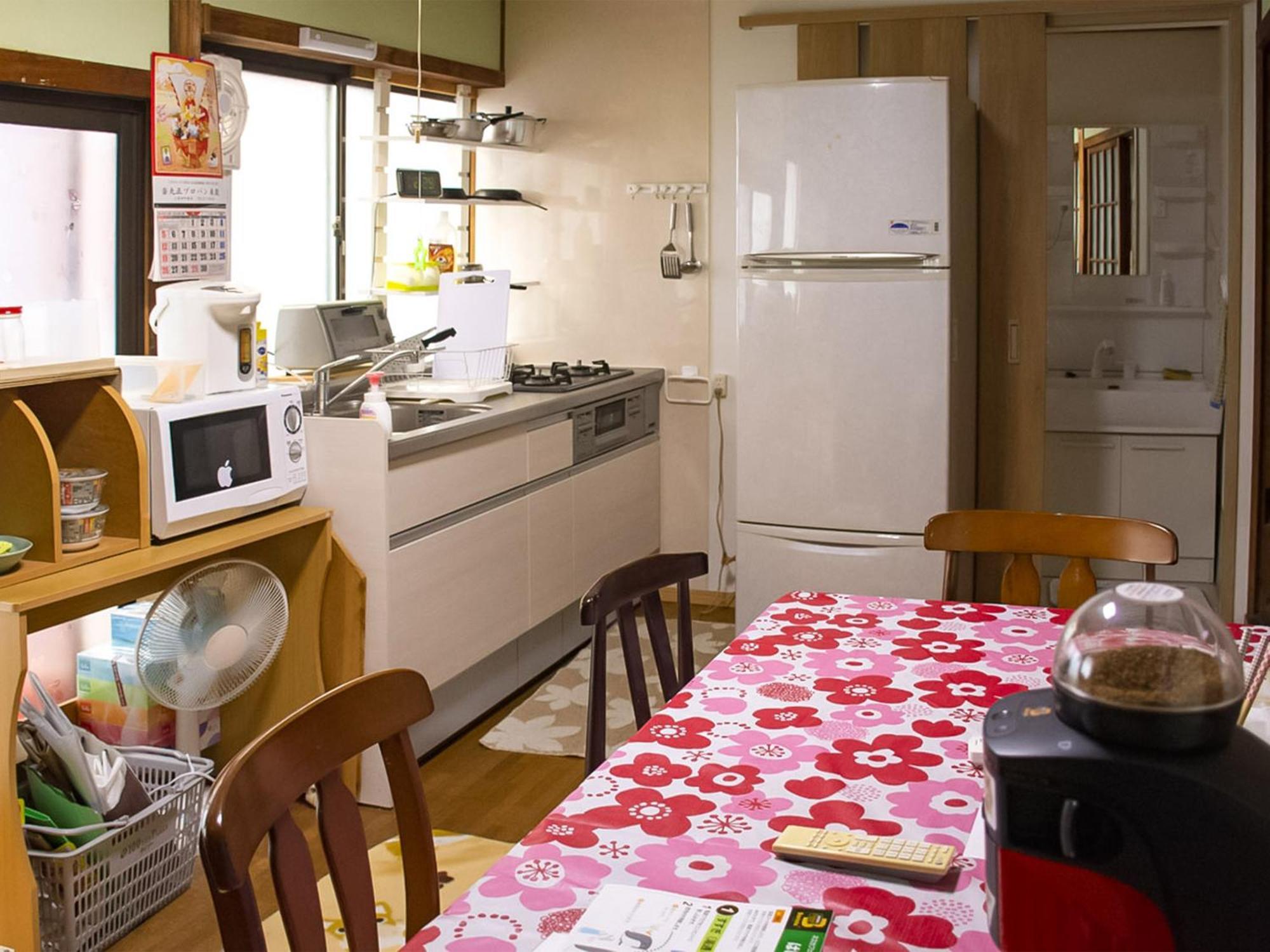 Guest Cafe Kuchikumano Hotel Kamitondacho Ngoại thất bức ảnh