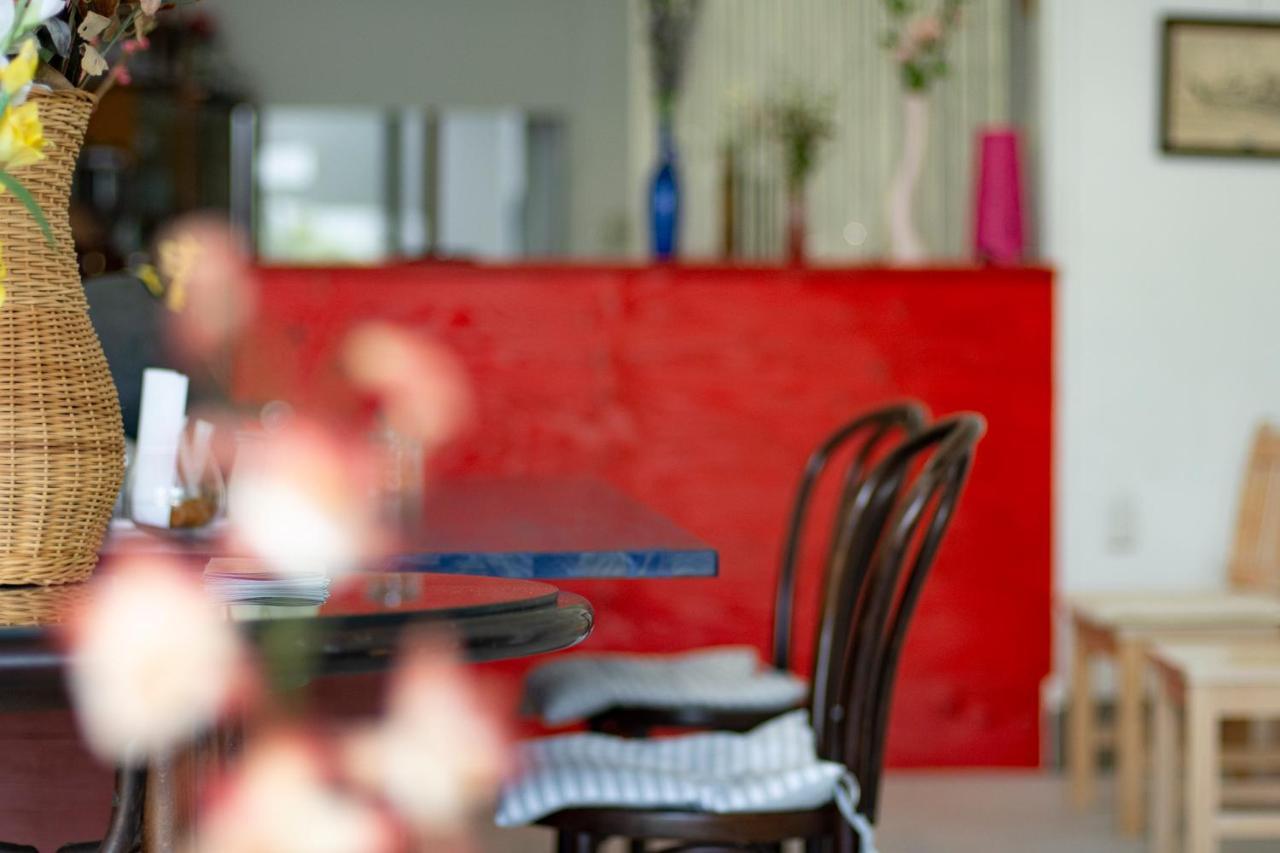 Guest Cafe Kuchikumano Hotel Kamitondacho Ngoại thất bức ảnh