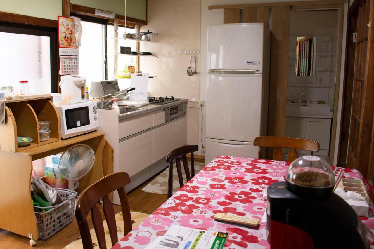 Guest Cafe Kuchikumano Hotel Kamitondacho Ngoại thất bức ảnh